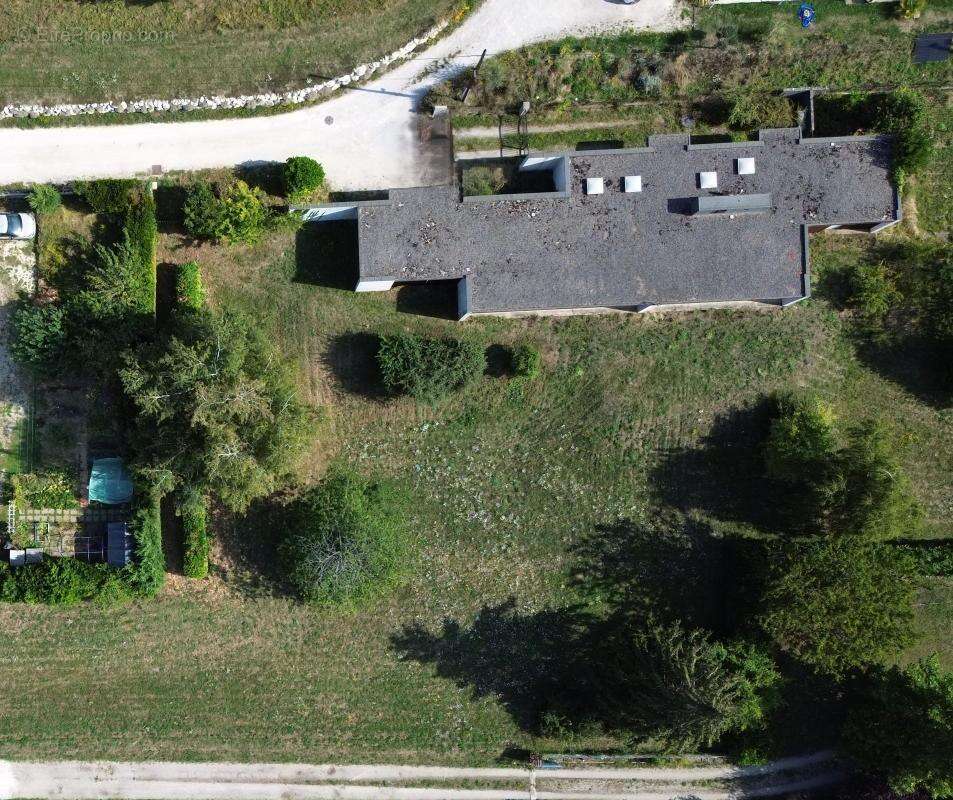 Terrain à LA MURETTE