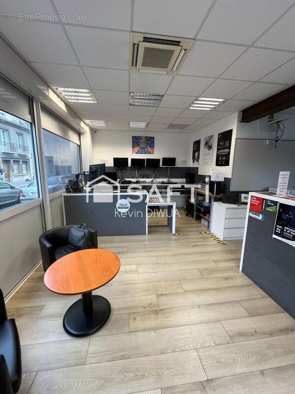 Photo 1 - Commerce à PONT-SAINTE-MAXENCE