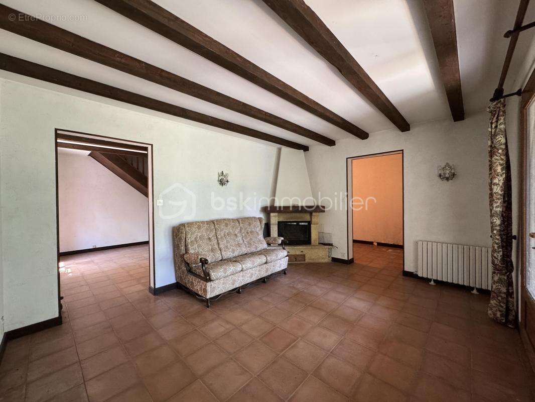 Propriété de caractère sur parc arboré avec piscine et pool-house – Fort potentiel - photo 10