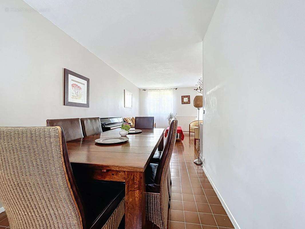 Maison à MONTIGNY-LE-BRETONNEUX