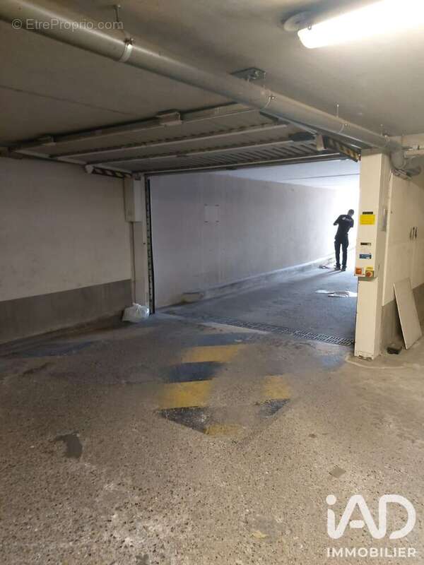 Parking 12 m² à Montreuil  - photo 3