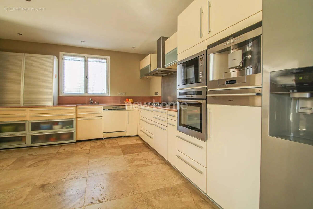 Maison à MONTAUROUX