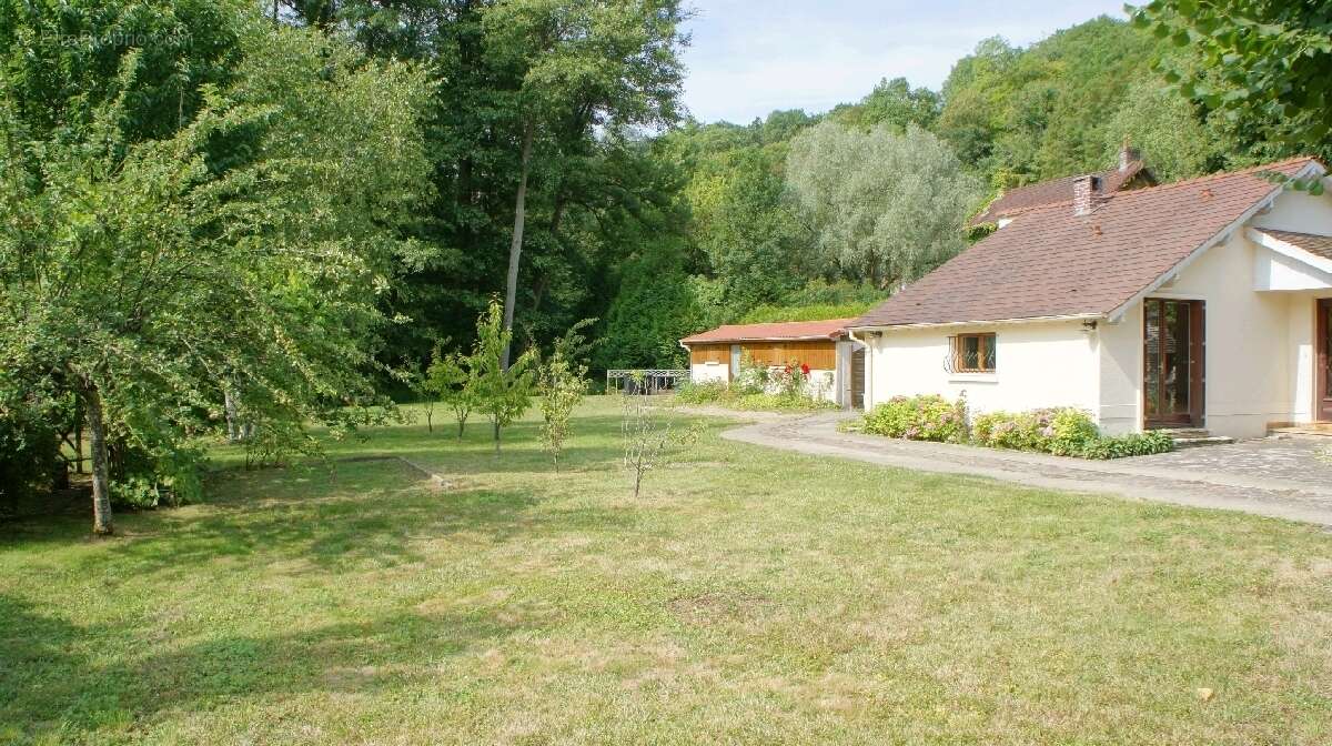 Maison à NESLES-LA-VALLEE