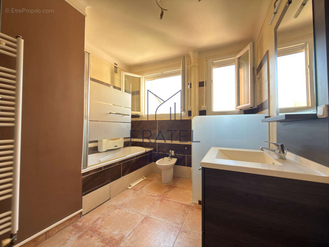 T3 traversant 79 m2 avec terrasse - photo 14