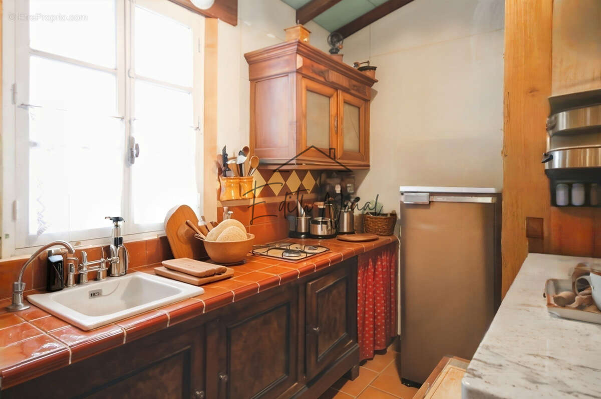 Maison à SAINT-FELIX-DE-SORGUES