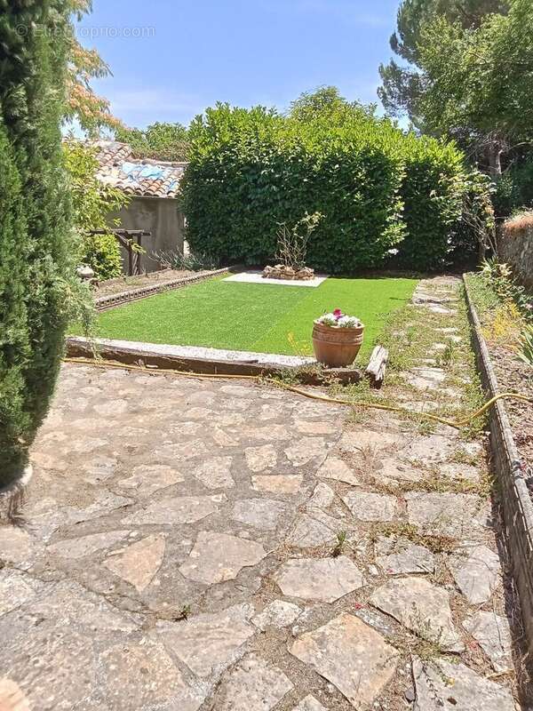 Maison de village rénovée 138m² - 6 ch / 3 sdb - jardin en bancels + 2 garages - photo 7