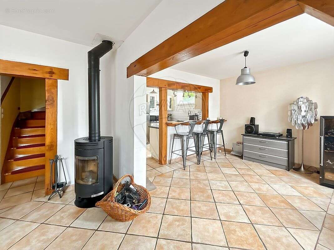 Maison à SAINTE-LUCE-SUR-LOIRE