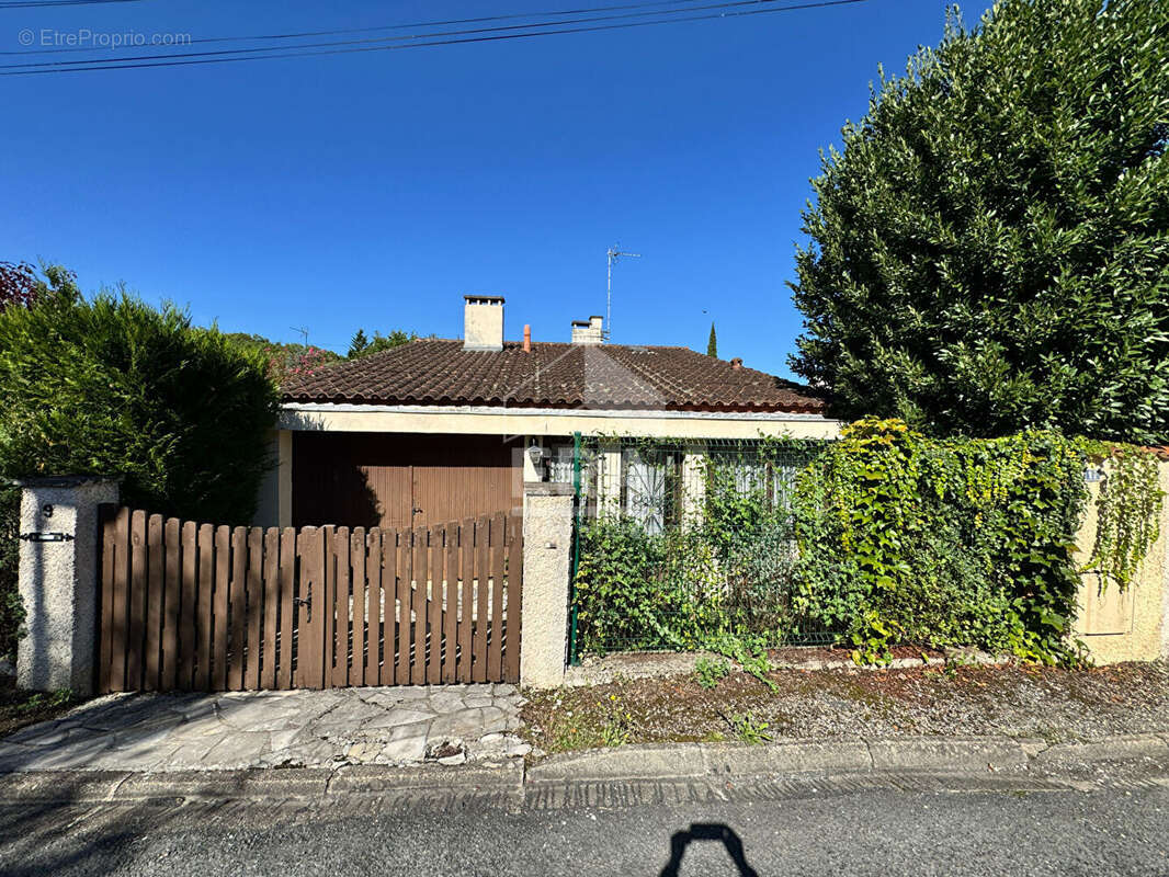 Maison à COULOUNIEIX-CHAMIERS