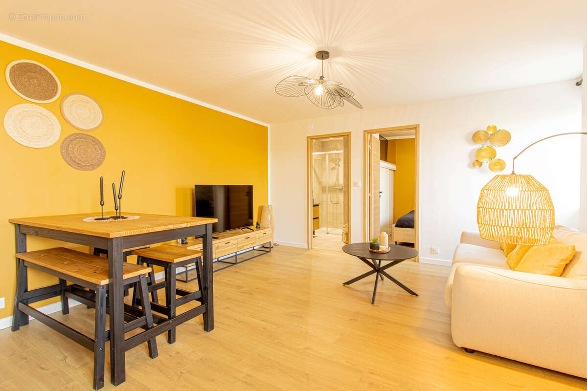 Appartement à ROCROI