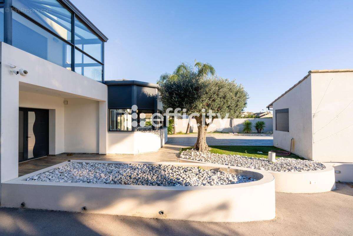 Maison à VIAS