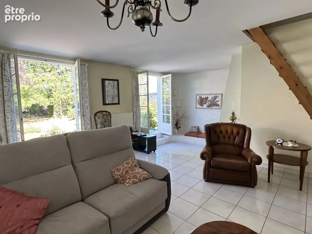 VERTOU Belle situation et très beau jardin de 970 m2 - photo 4