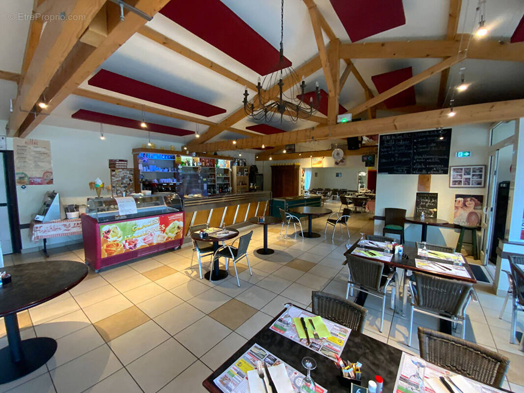 Commerce à MONTCHANIN