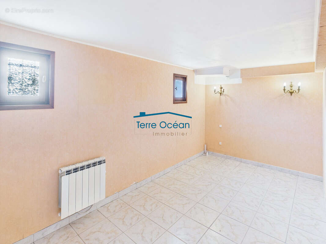 Maison à NIEULLE-SUR-SEUDRE