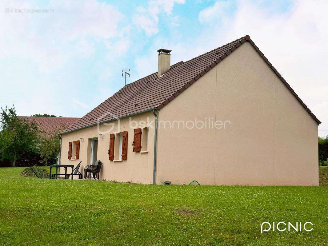 Jolie maison de construction traditionnelle de 2015 - photo 23