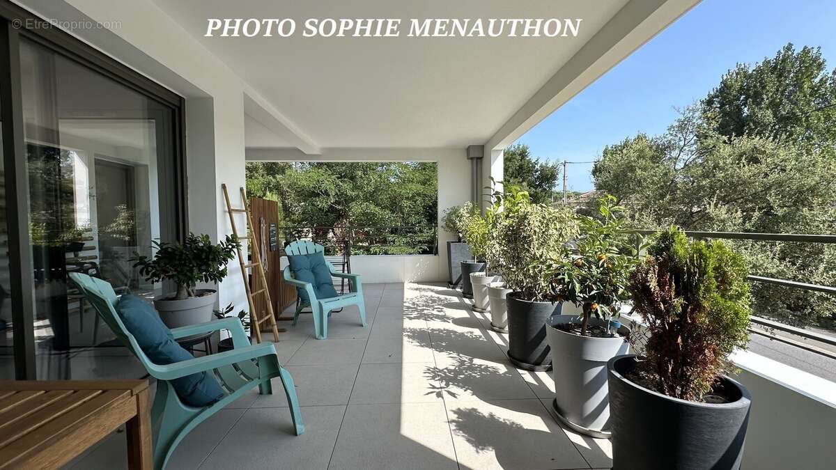 Appartement terrasse de type t4 de 92.25 m2 + 2 terrasses + 2 garages - photo 5