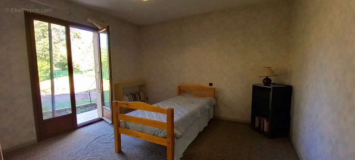 Maison à ROQUEBRUNE-SUR-ARGENS