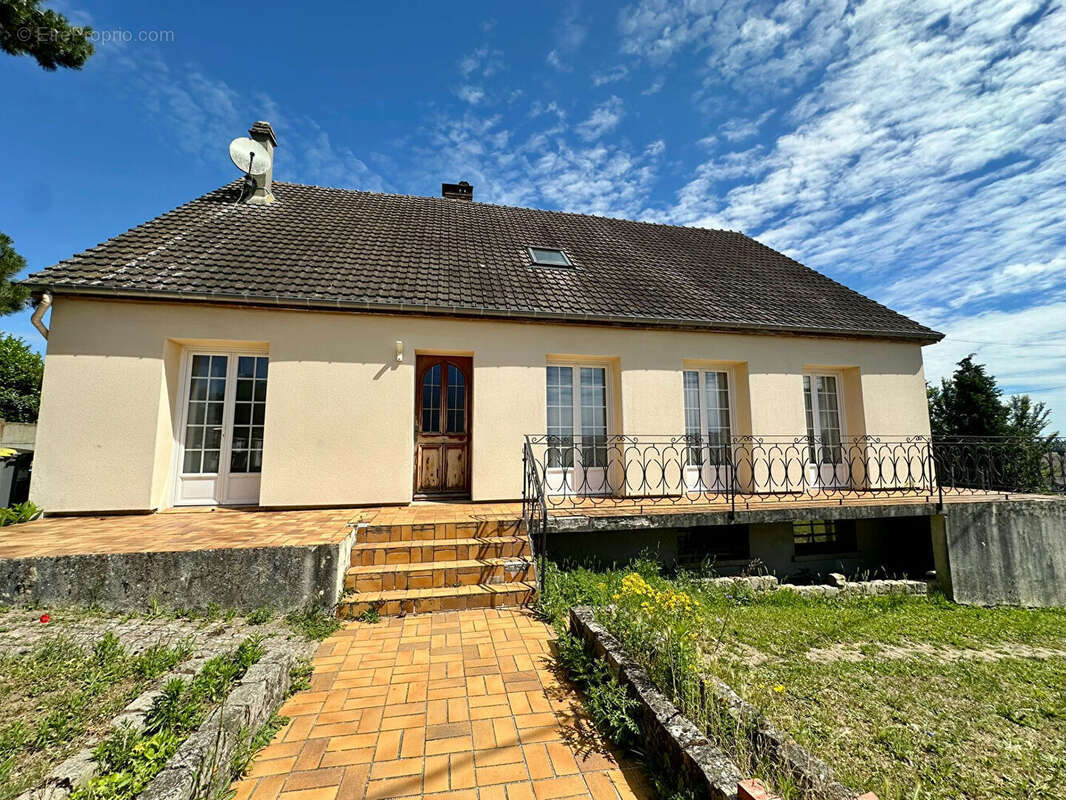 Maison Camelin 8 pièce(s) 200 m2 - photo 2