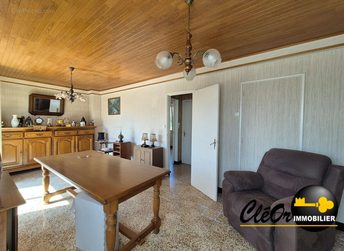 Maison 99 m² à Chatenoy-Le-Royal  - photo 2