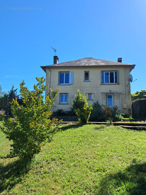 Maison à MASSERET