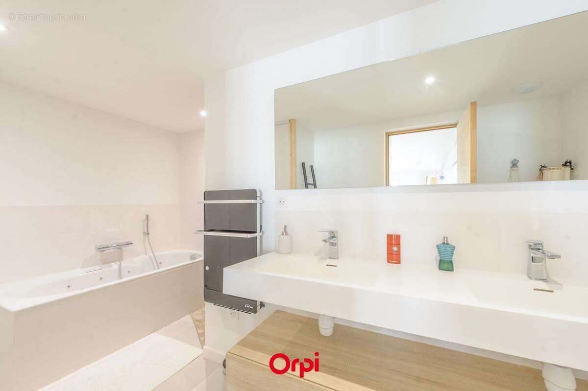 Maison à SAINTE-MARIE-DE-RE