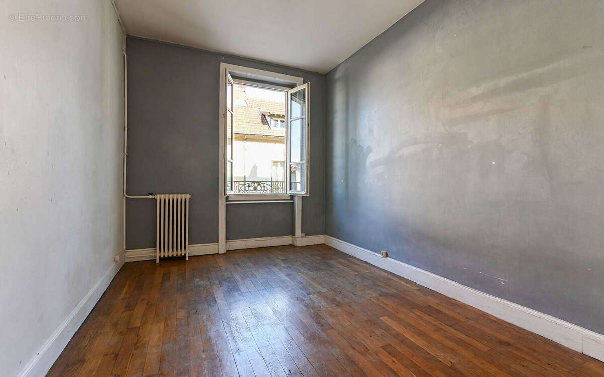 Appartement à LYON-8E