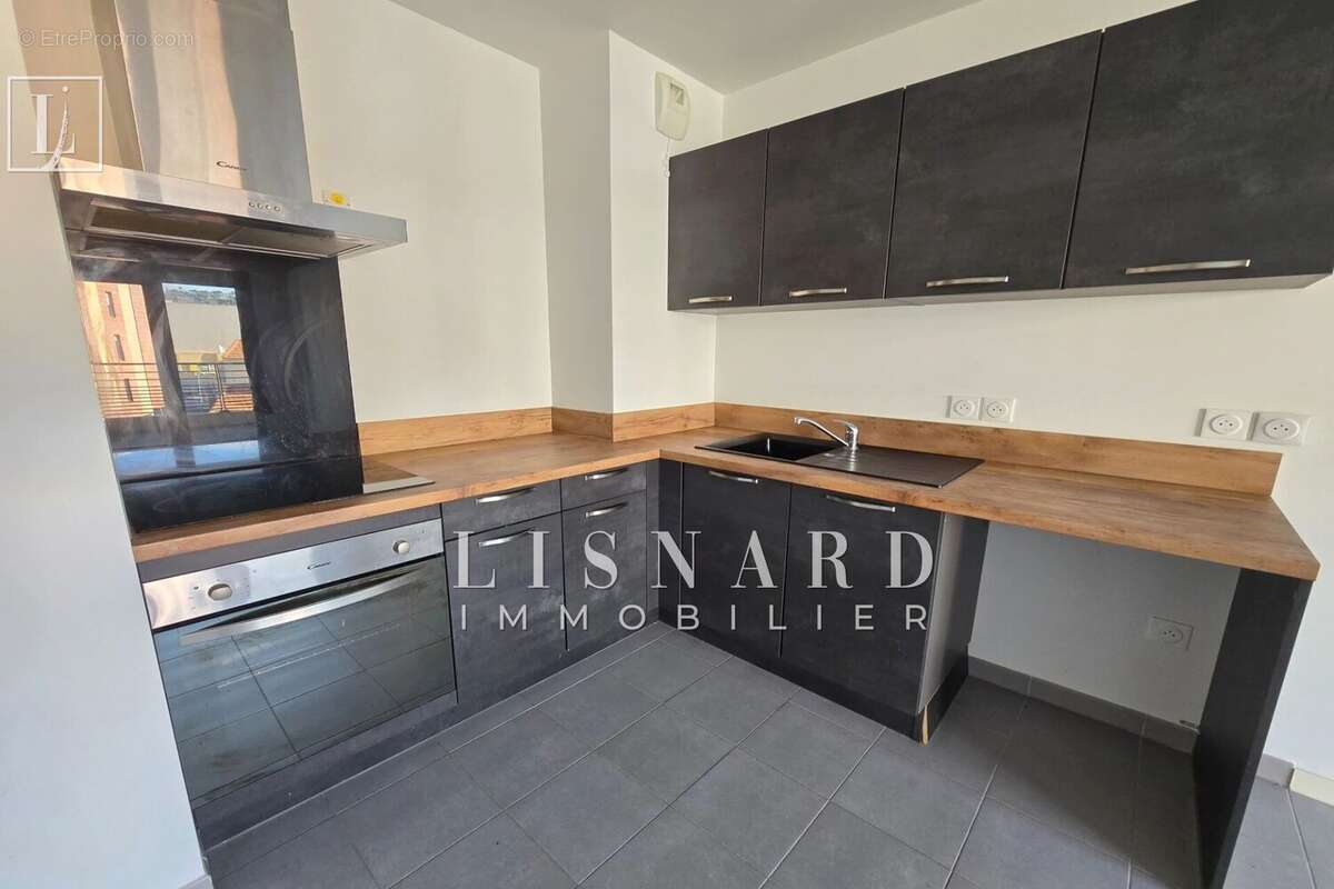 Appartement à VALLAURIS