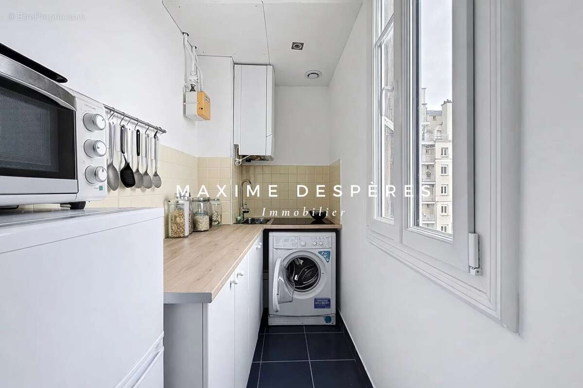 Appartement à NEUILLY-SUR-SEINE