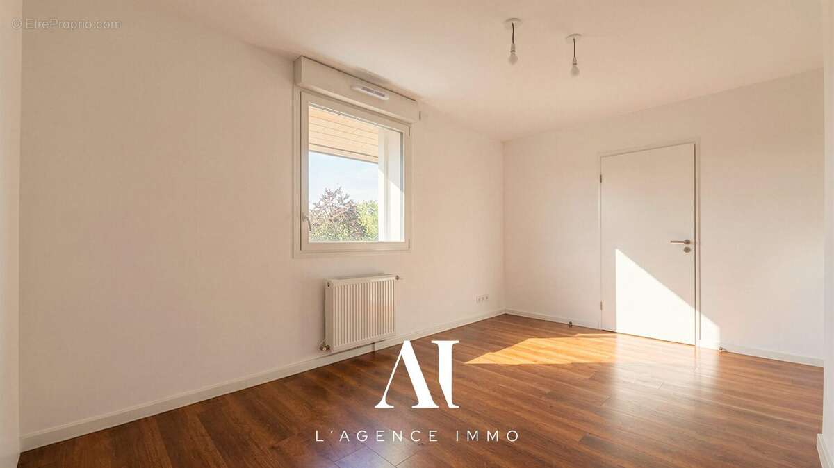 Appartement 52 m² à Segny  - photo 9