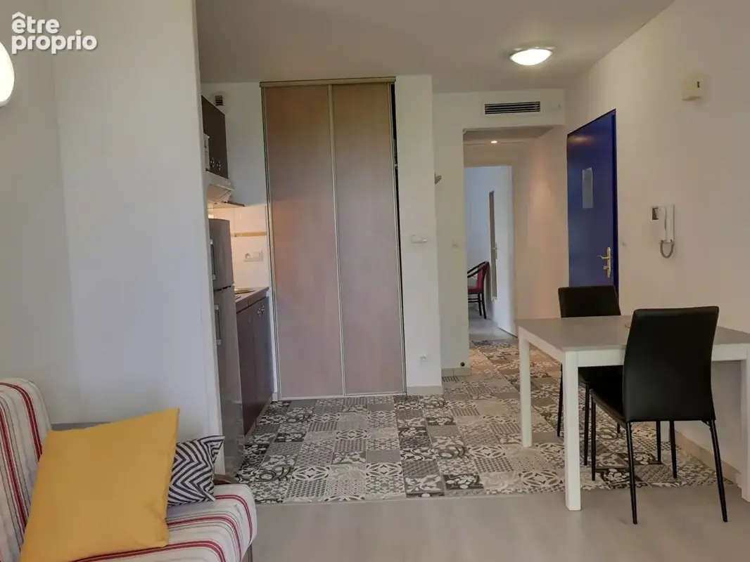 Est de PAU, Haut d'IDRON Appartement récent 2 pièces Meublé avec Terrasse SUD et Parking privé couvert et sécurisé - photo 3