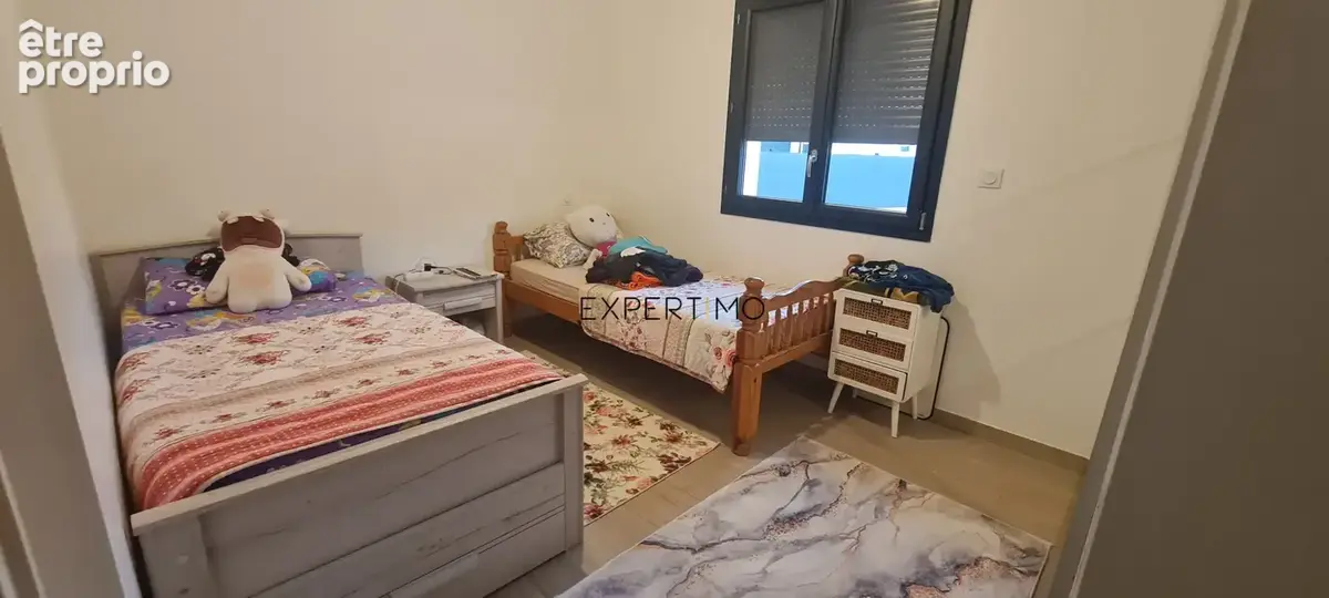 Villa  recente avec piscine - photo 7