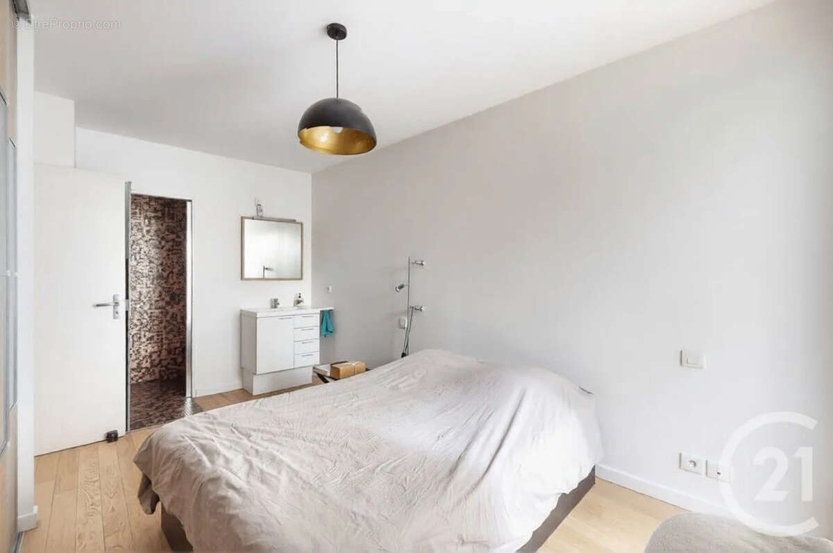 Appartement à IVRY-SUR-SEINE