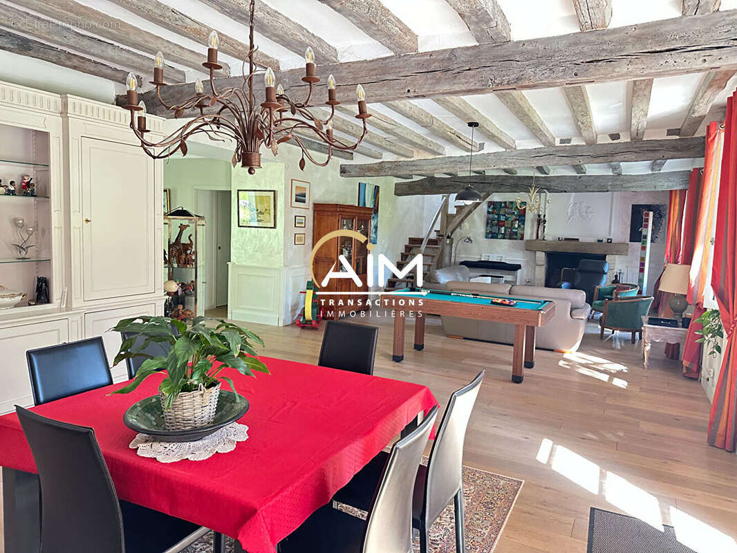 Maison à POCE-SUR-CISSE