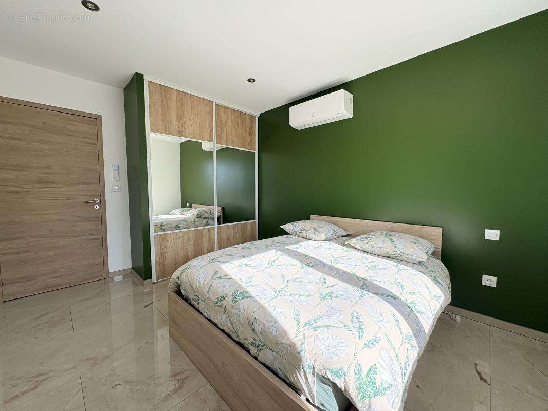 Maison 112 m² à Saint-Savin  - photo 11