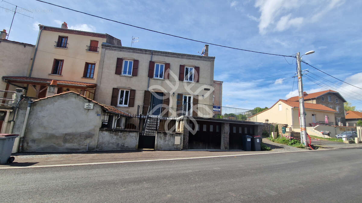 Maison à SAINTE-FLORINE