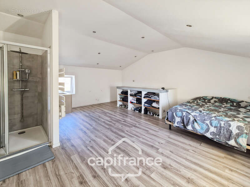 Maison à MONTFAUCON