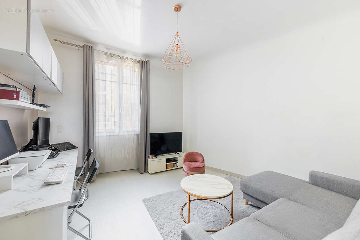 Appartement à COLOMBES