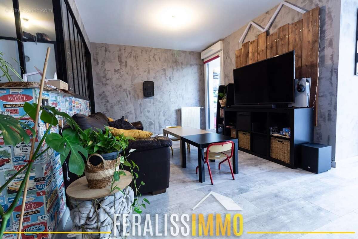 Appartement à JOUY-LE-MOUTIER