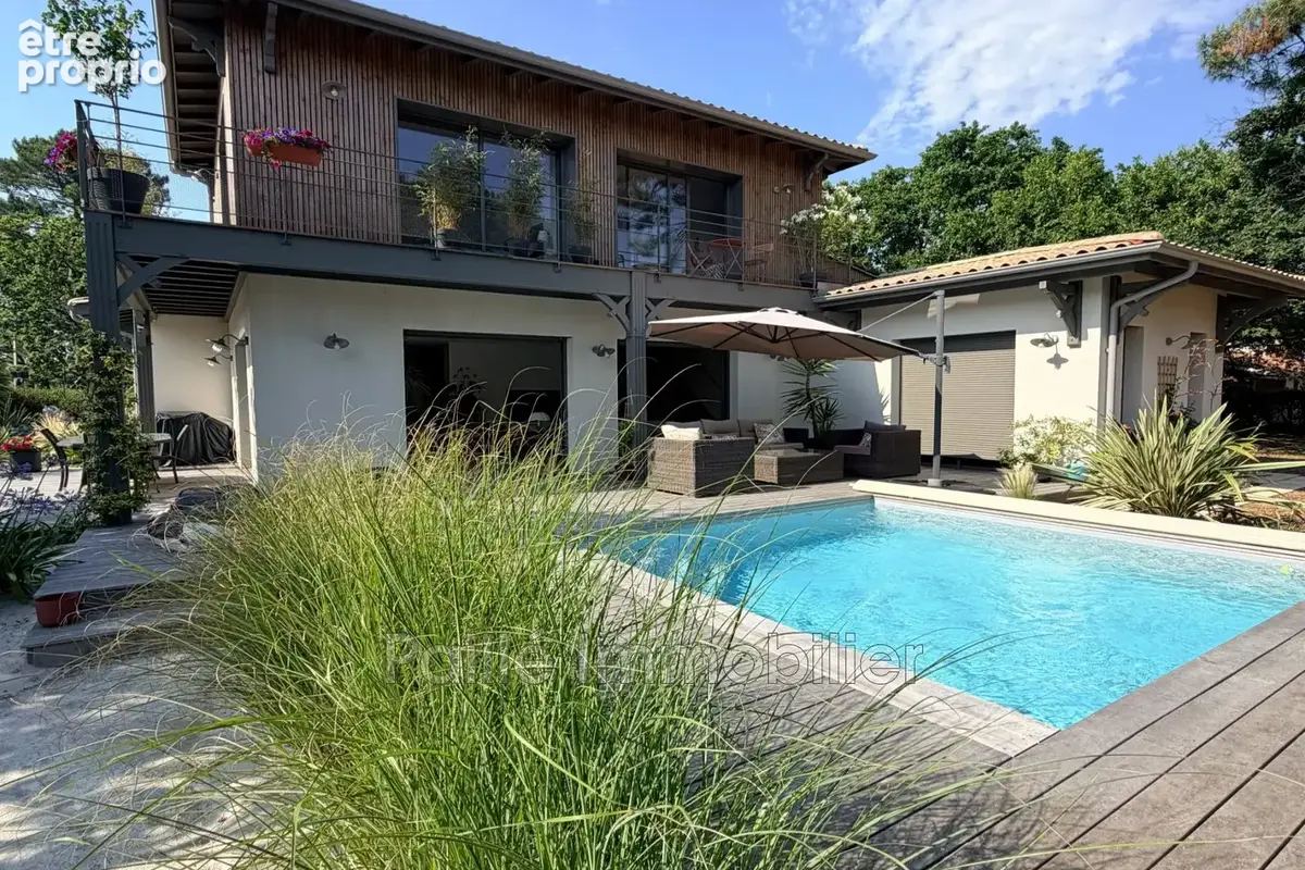 Maison 6 pièces 154 m² à vendre à Soulac-Sur-Mer (33780) - photo 1