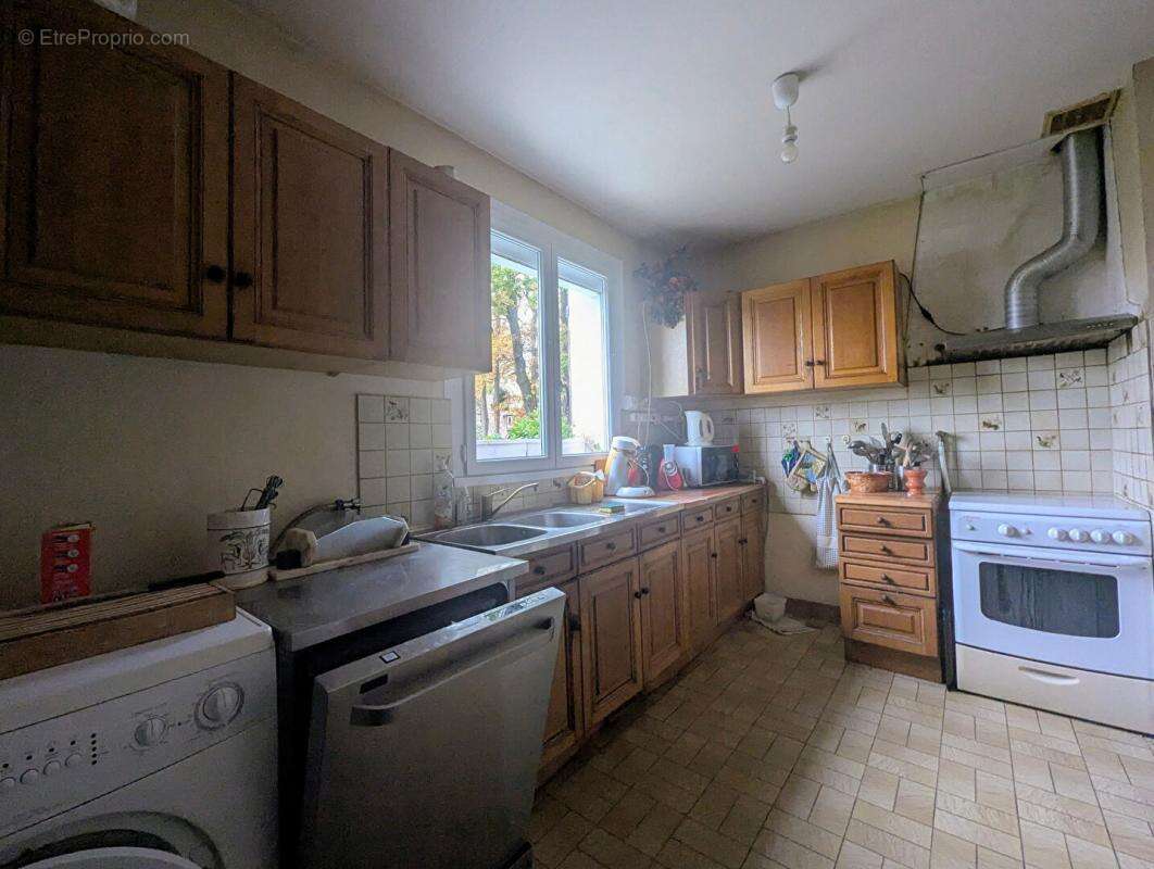 Maison à BRIIS-SOUS-FORGES