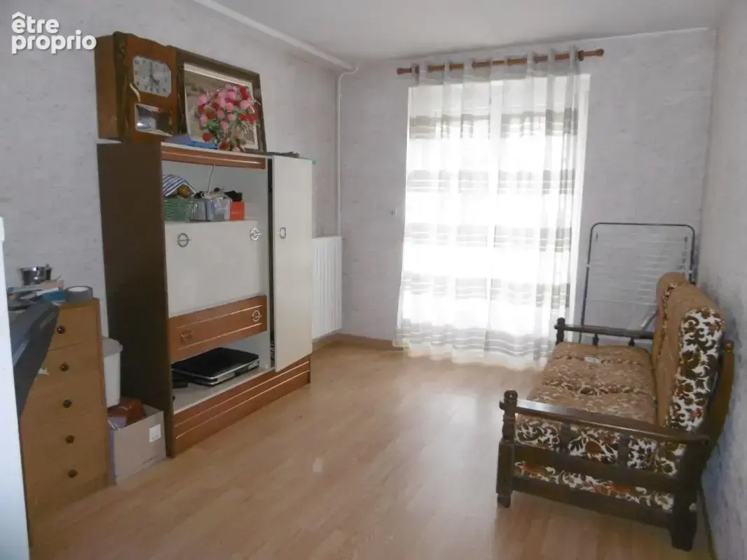 maison au calme avec 5 hectares. 5 ch. 700 m2 de dépendances - photo 4