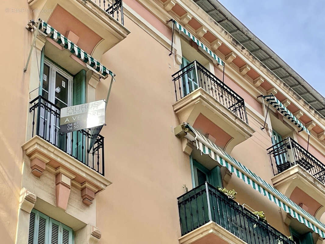 Appartement à ROQUEBRUNE-CAP-MARTIN