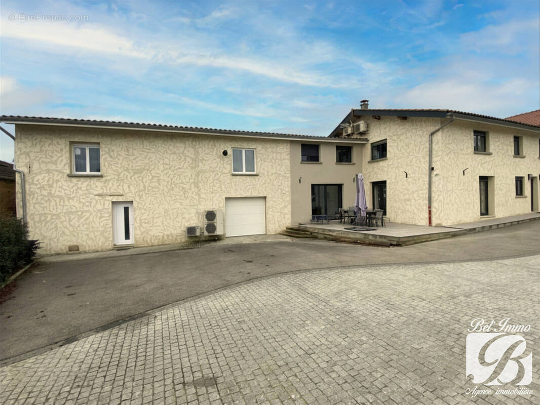 Maison à BOURG-SAINT-CHRISTOPHE