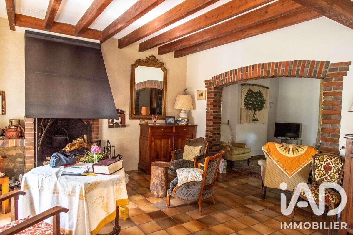 Maison 147 m² à Gy-Les-Nonains  - photo 9