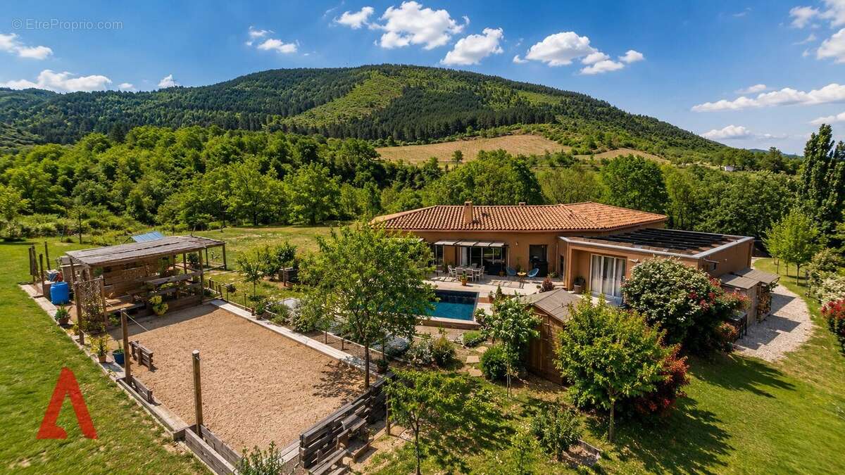 Joncels  hameau de joncelets  superbe villa contemporaine avec piscine  140 m²  terrain 4 450 m²un véritable havre de paix au - photo 2