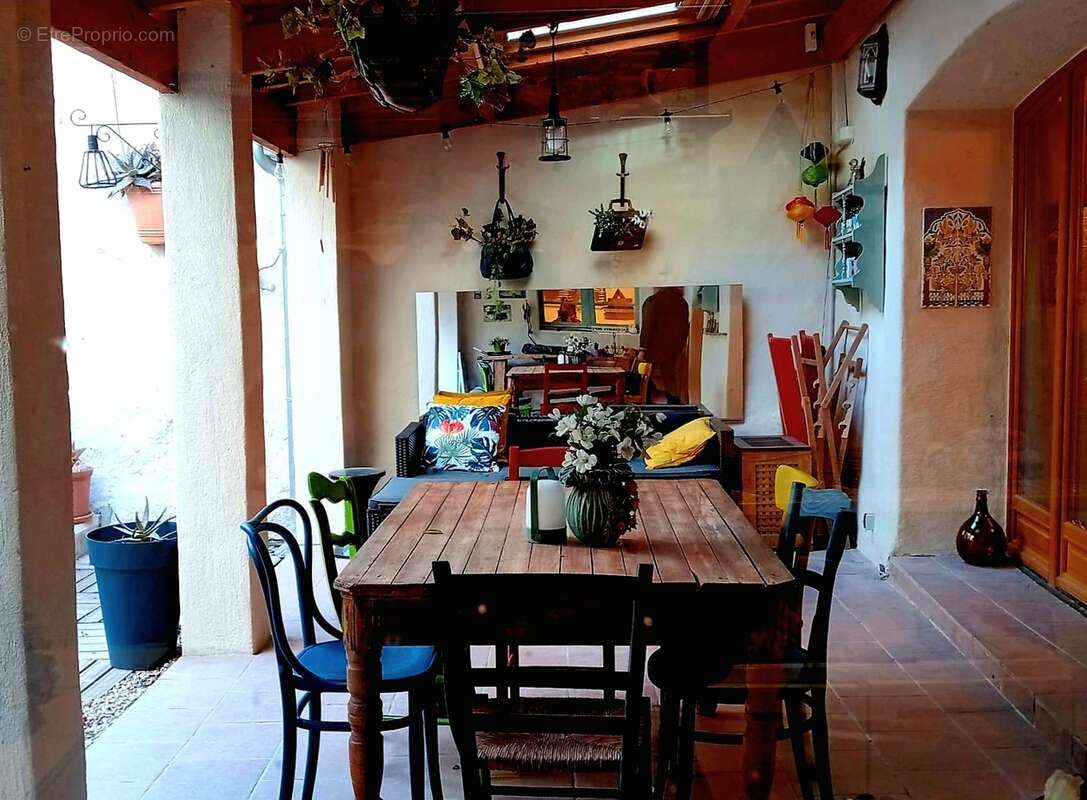 Très belle maison de ville de caractère. - photo 12