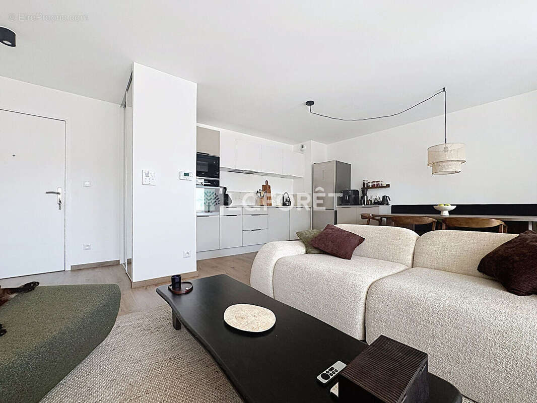 Appartement à L'ARBRESLE