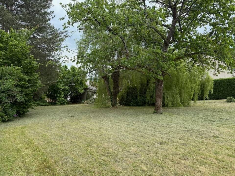 Terrain à PRUNAY-EN-YVELINES