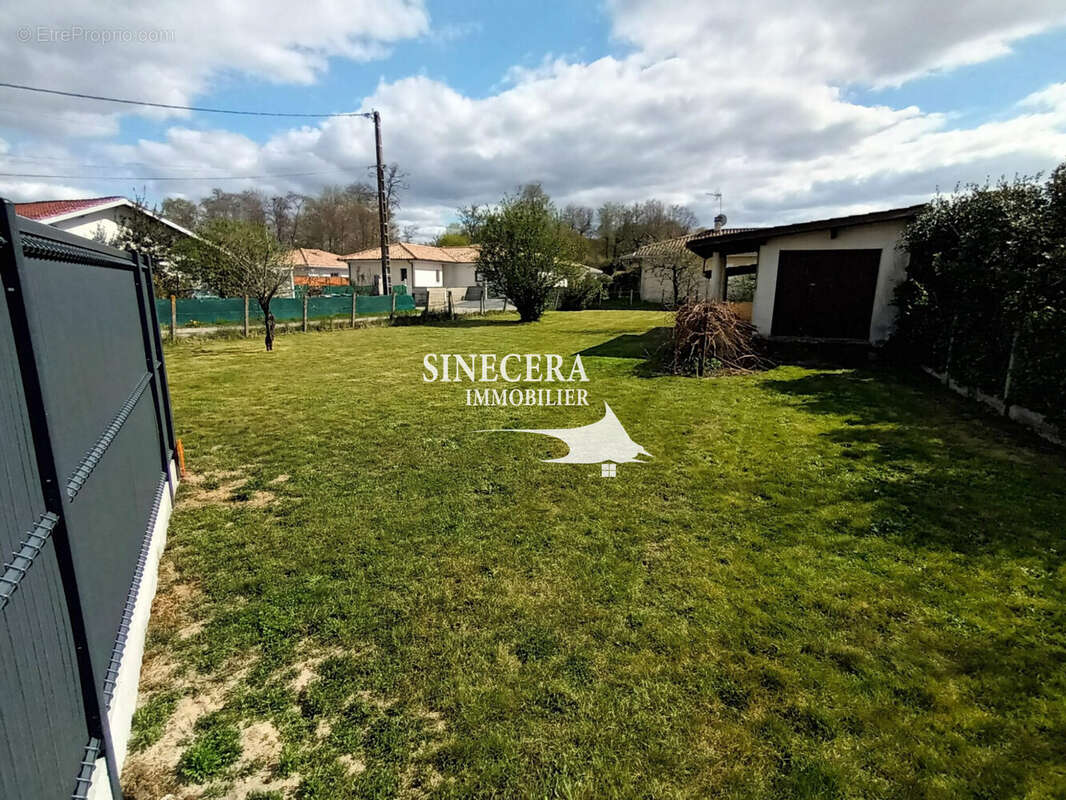 Terrain à GUJAN-MESTRAS