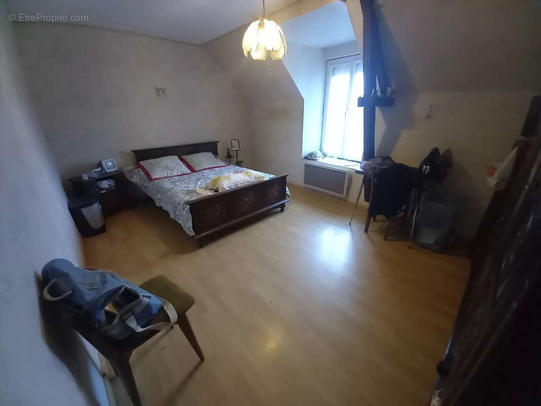 Maison à SAINT-HILAIRE-DU-MAINE