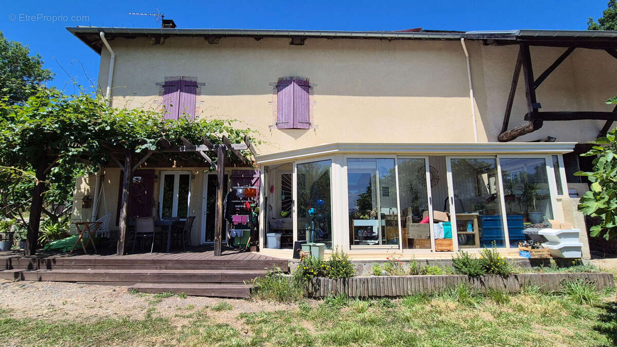 Maison à BEVENAIS